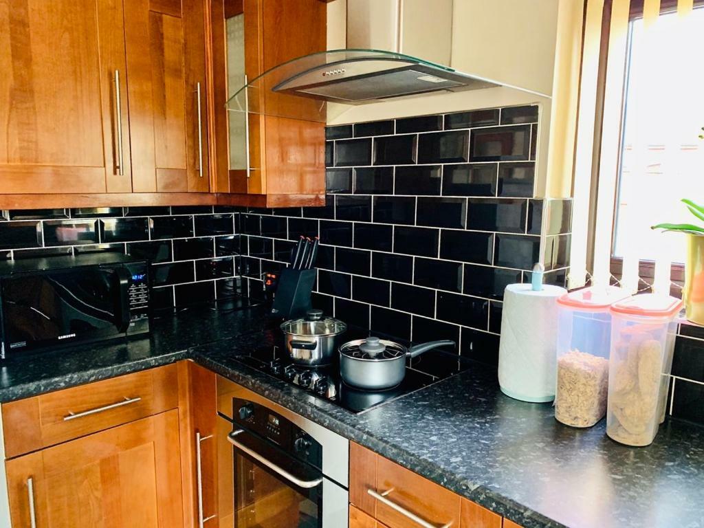 Housefield Stay Bucknall  Esterno foto
