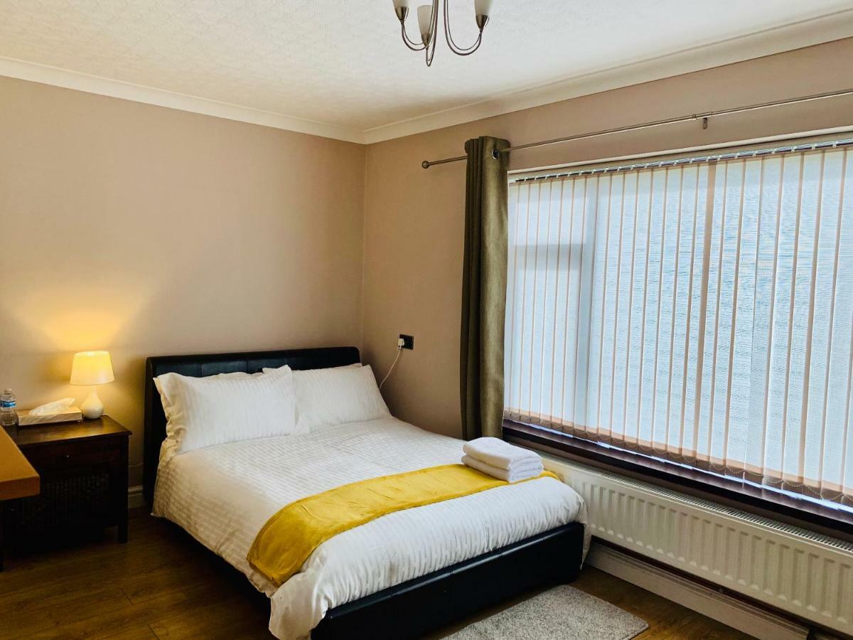 Housefield Stay Bucknall  Esterno foto